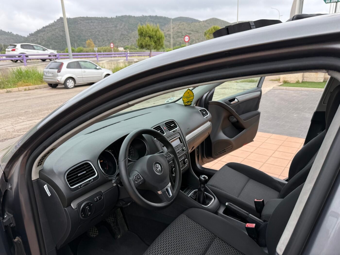VOLKSWAGEN Golf 1.6 TDI Rabbit