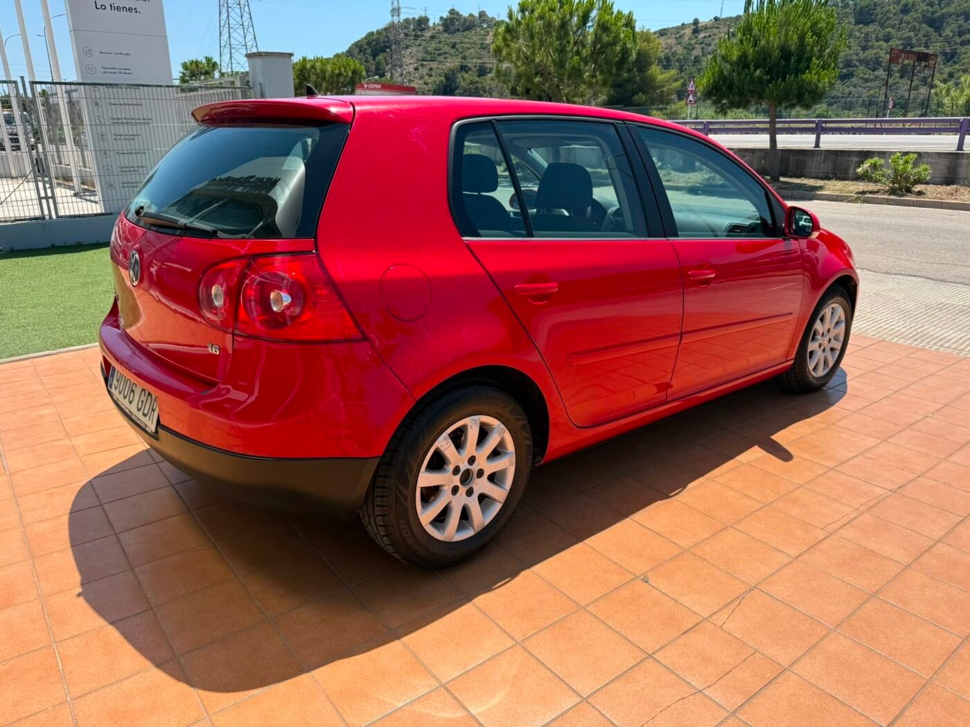 VOLKSWAGEN Golf 1.6 gasolina 102cv