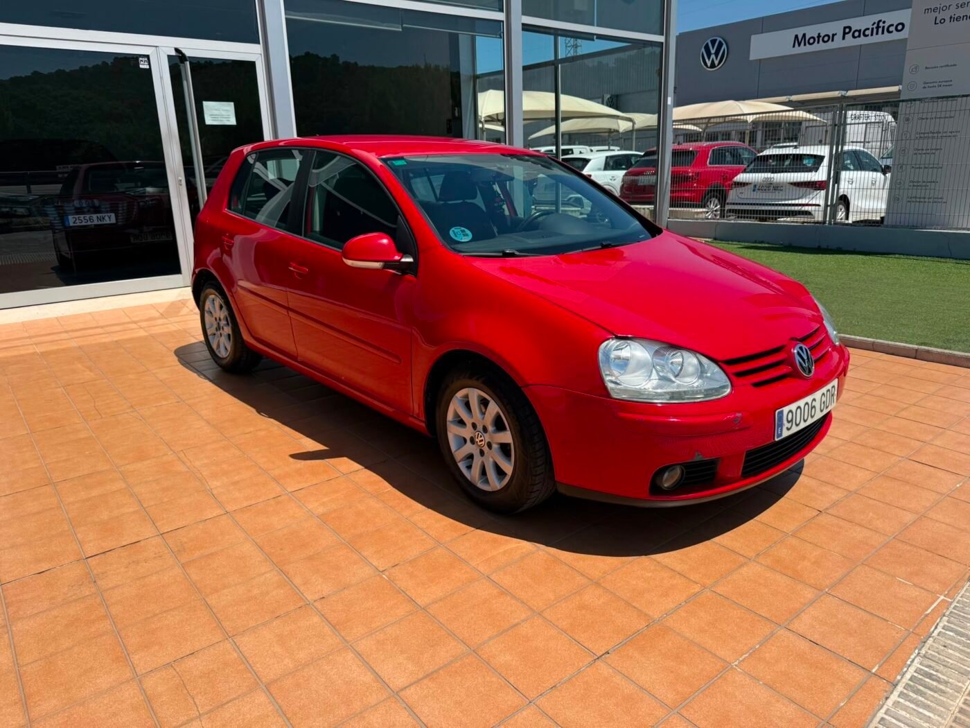 VOLKSWAGEN Golf 1.6 gasolina 102cv
