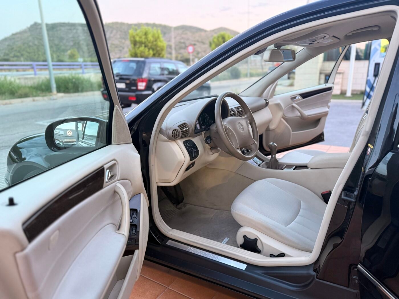 MERCEDES-BENZ C180 KOMPRESSOR