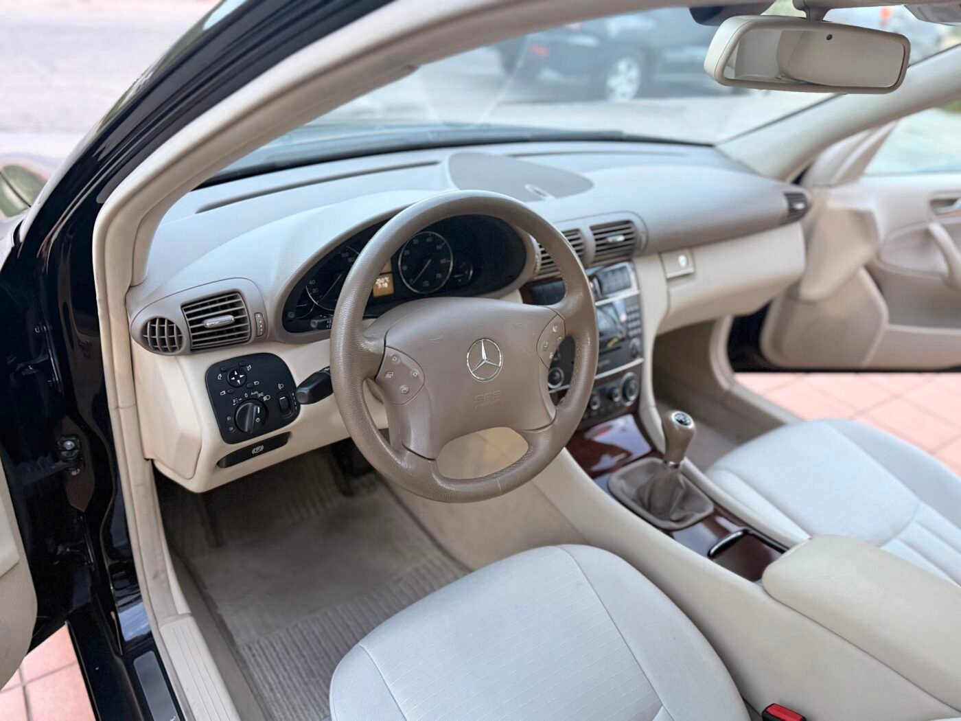 MERCEDES-BENZ C180 KOMPRESSOR