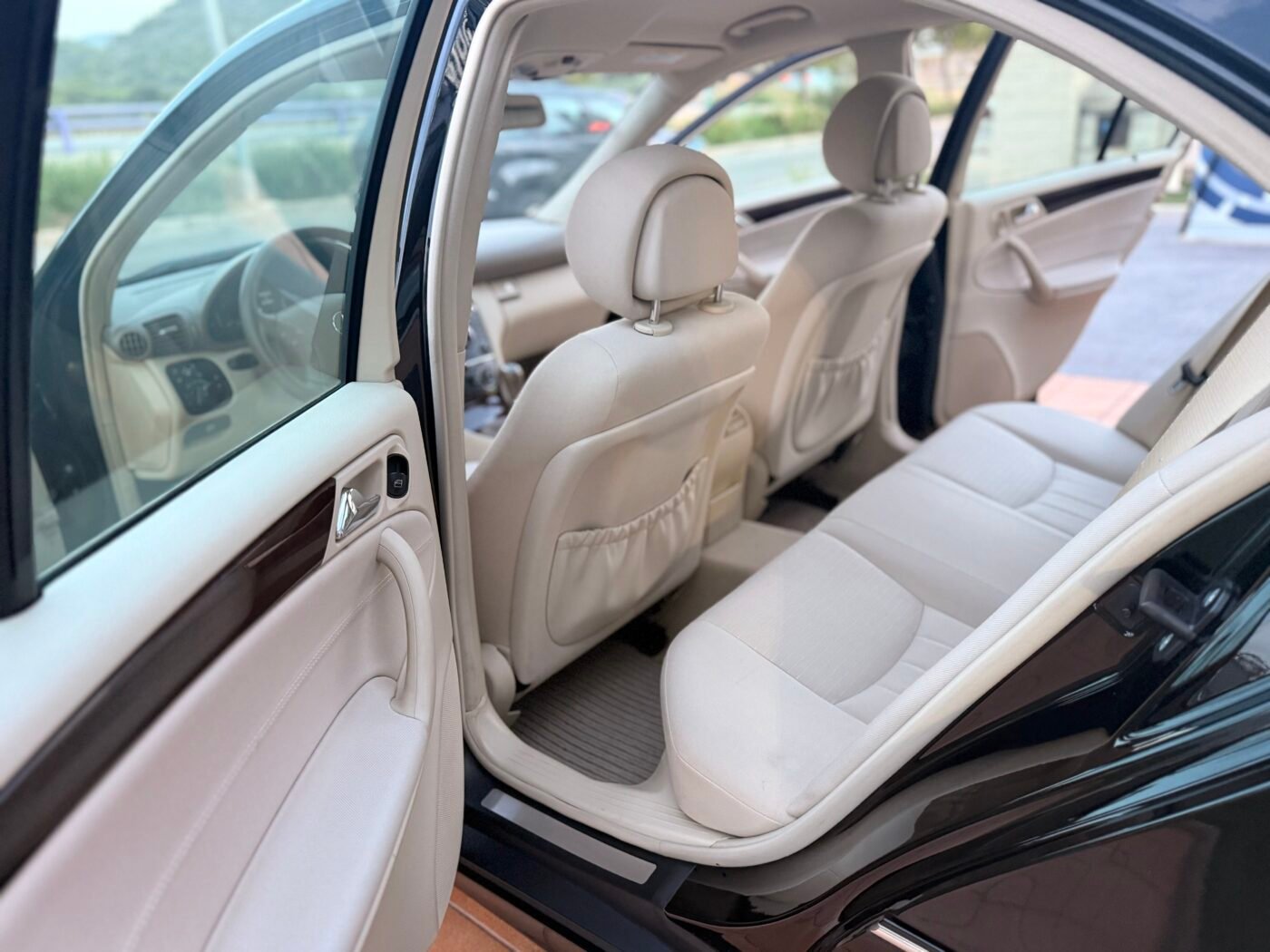 MERCEDES-BENZ C180 KOMPRESSOR