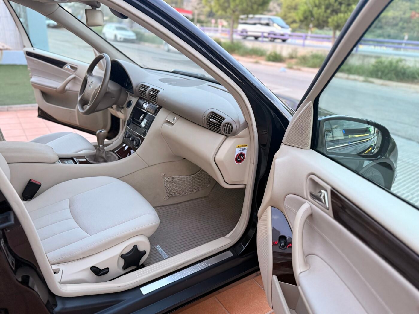 MERCEDES-BENZ C180 KOMPRESSOR