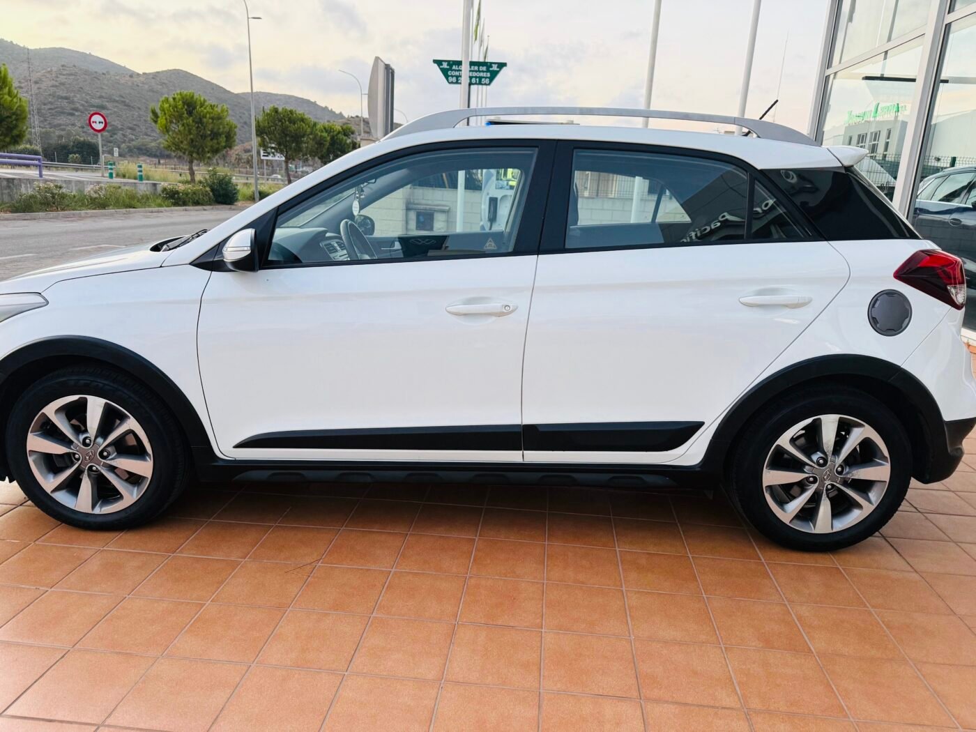 HYUNDAI i20 ACTIVE 1.0TGDI